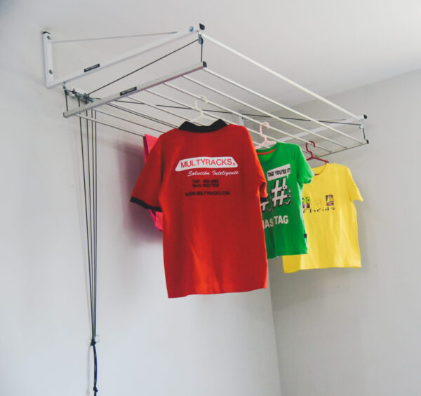 TENDEDERO A LA PARED CON POLEAS